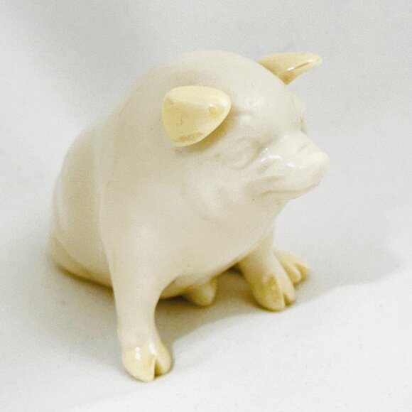 Vintage Belleek Ireland Porcelain Pig 6th Mark/3rd Green - Picture 2 of 7